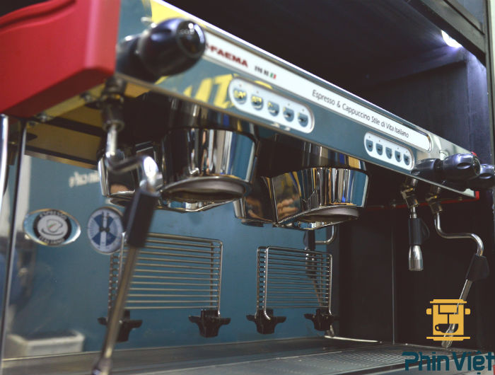 Máy pha cà phê cũ Faema thương hiệu nổi tiếng từ Ý